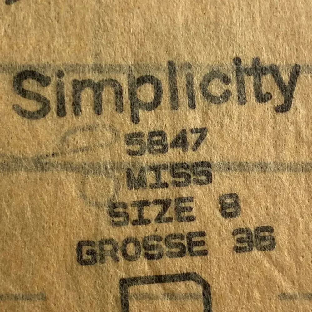 Simplicity 5847 Pattern Dress Miss 10 Uncut Pullover Back Slit Side Pockets